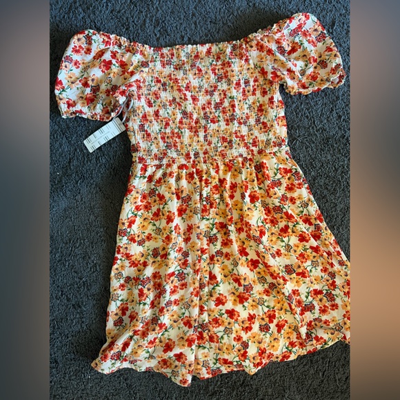 Floral smocked dress - Picture 5 of 6